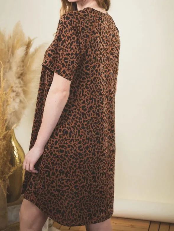 CAMEL LEOPARD DRESS WITH POCKETS