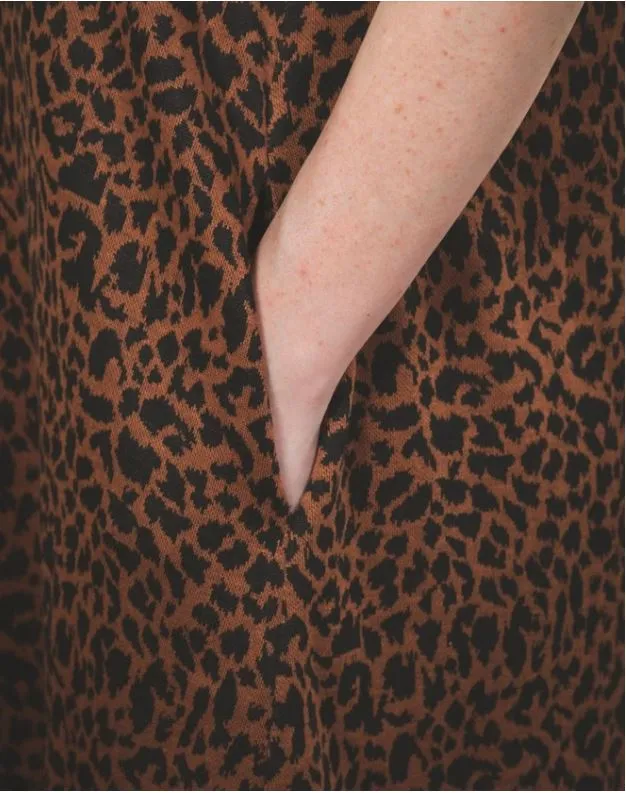 CAMEL LEOPARD DRESS WITH POCKETS