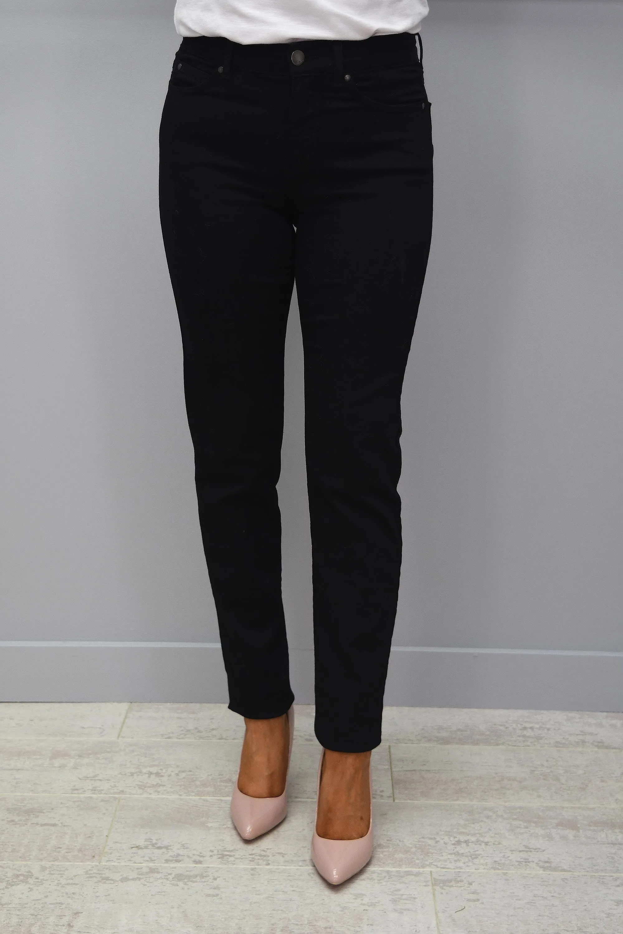 Cro Magic Fit Slim Leg Black Jeans - 6220 525 111