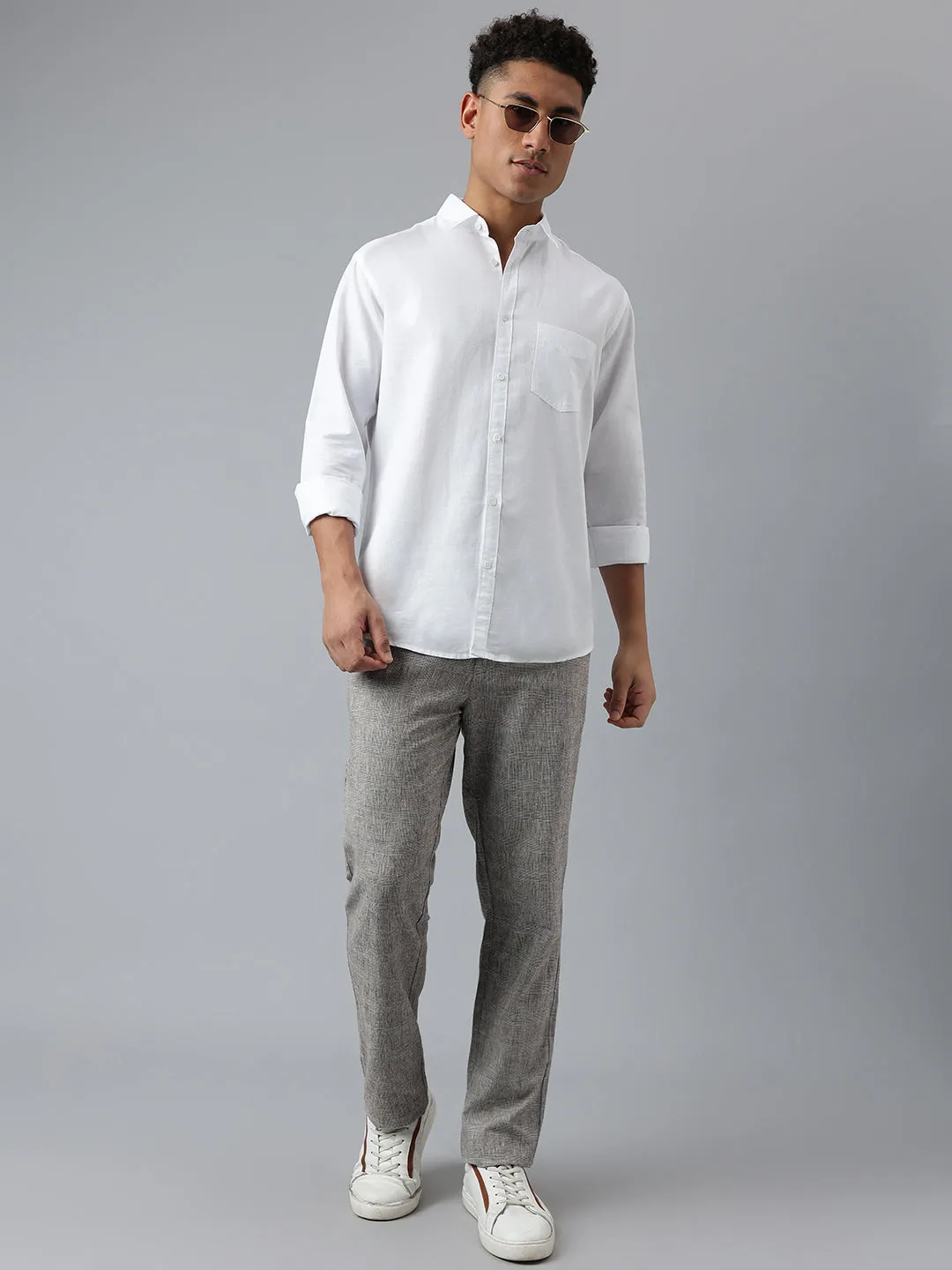 Men Grey Checked Slim Fit Mid Rise Casual Trouser