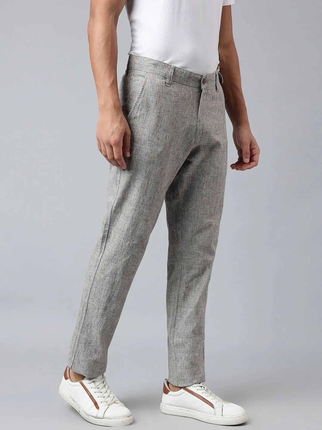 Men Grey Checked Slim Fit Mid Rise Casual Trouser