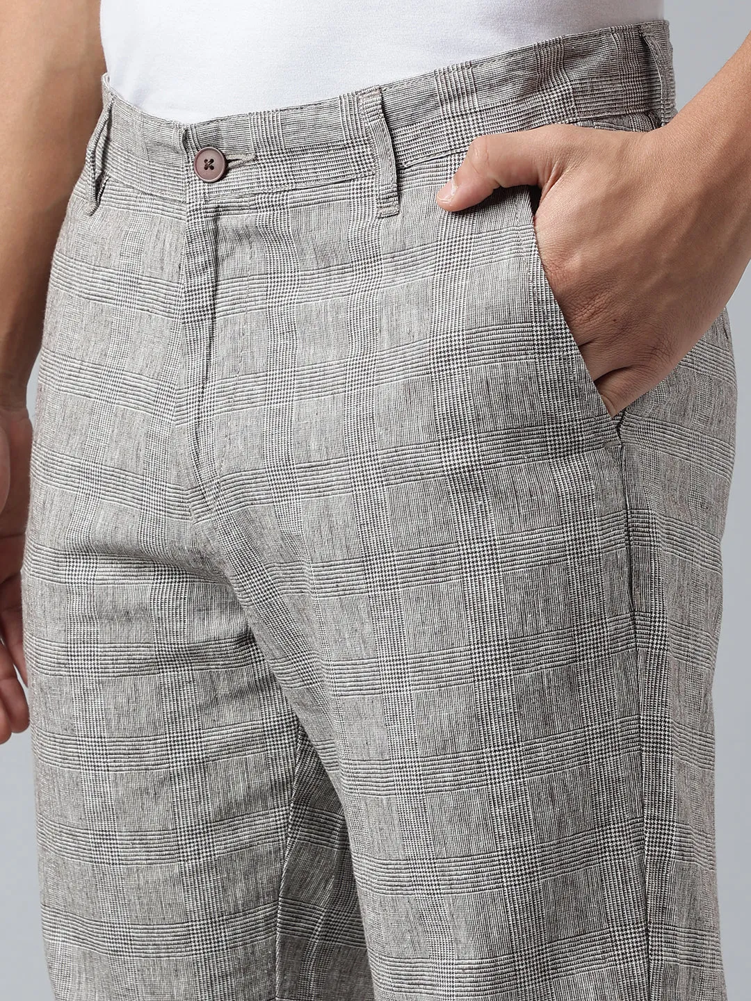 Men Grey Checked Slim Fit Mid Rise Casual Trouser