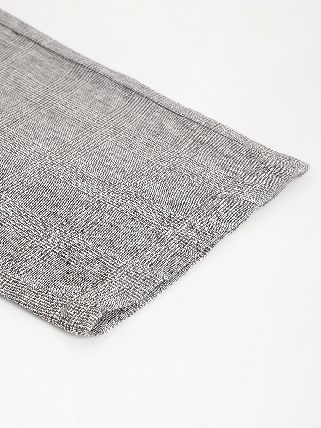Men Grey Checked Slim Fit Mid Rise Casual Trouser